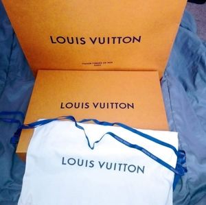 Louis Vuitton (LV) Bag,box, duster and ribbon